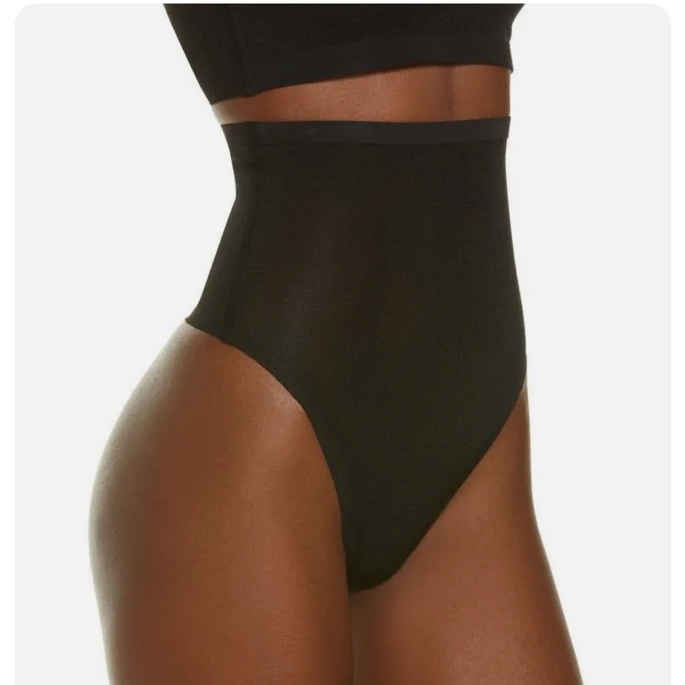 Skims Nwt power mesh thong xl